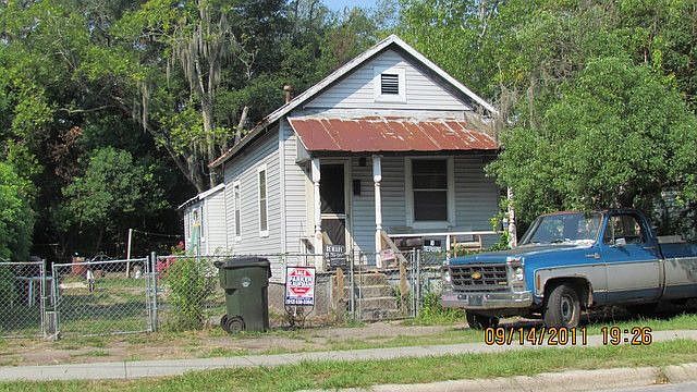1st image of 1915 Stonewall St