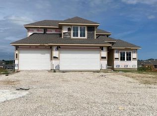 18826 Weaver St, Spring Hill, KS 66083