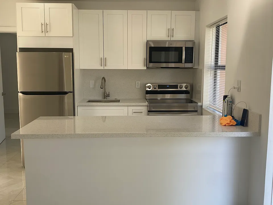 245 NE 1st Ter #245