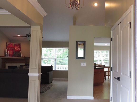 3rd image of 6993 Lucia Dr