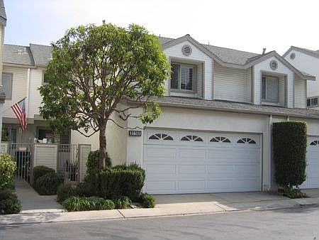 Townhome w/Dual Master Suites