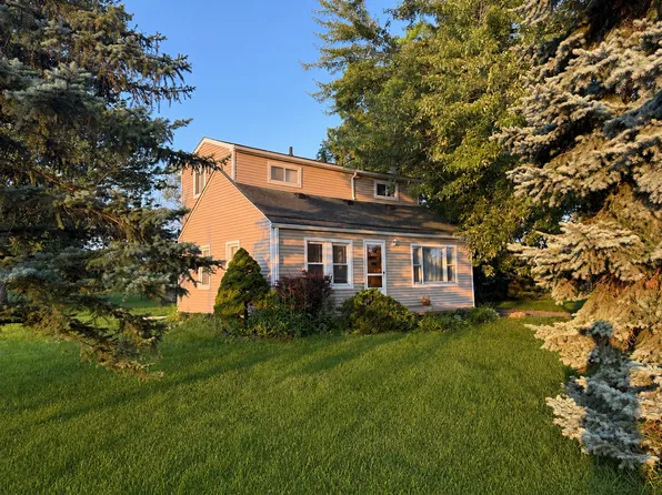 635 W Girard Ave, Madison Heights, MI 48071