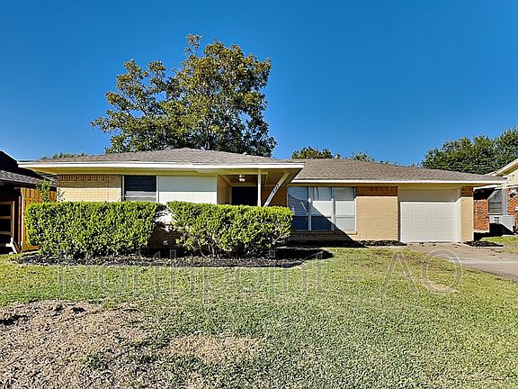 2nd image of 4127 Hyde Park Dr