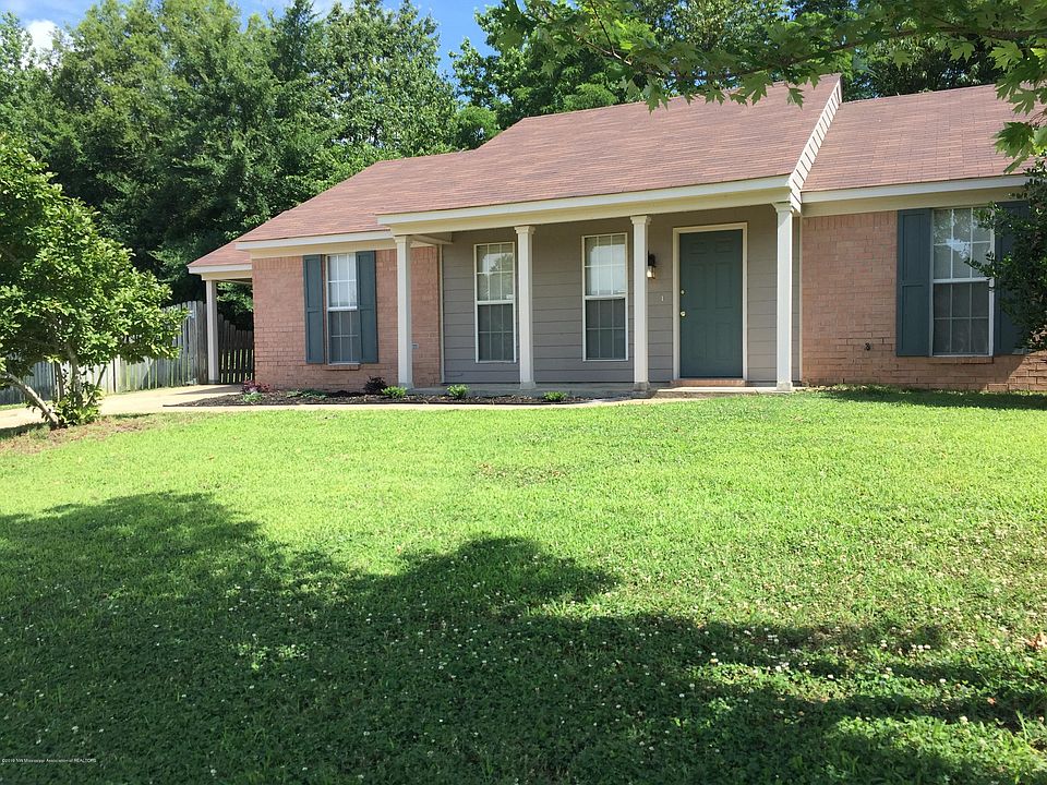 1st image of 10824 Oak Leaf Dr