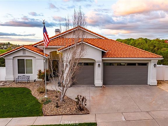 2nd image of 507 Grand Canyon Dr