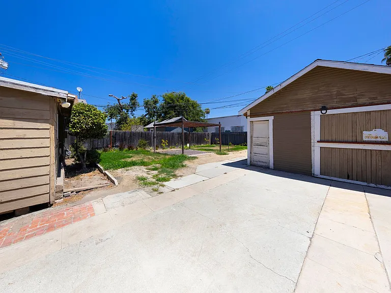 754 N Zeyn St — Photo 16