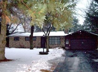 594 Marsh Rd, Pittsford, NY 14534