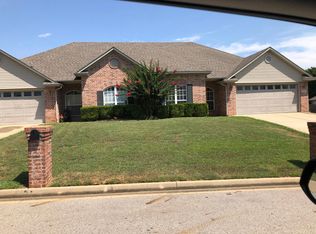 2811 Fairway Hamlet Ct, Fort Smith, AR 72908