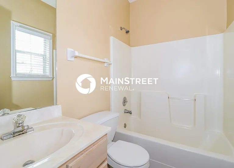 8423 Shady Elm Dr — Photo 10