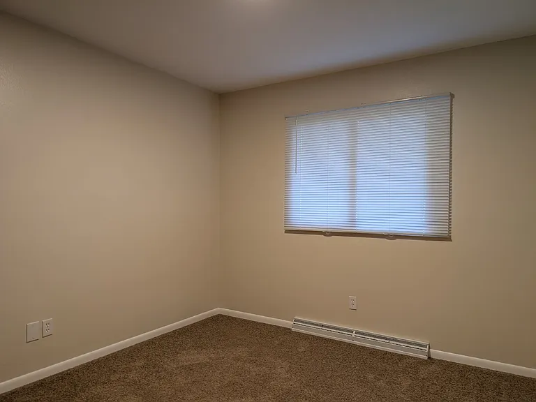 2408 S Gladys Ave — Photo 23