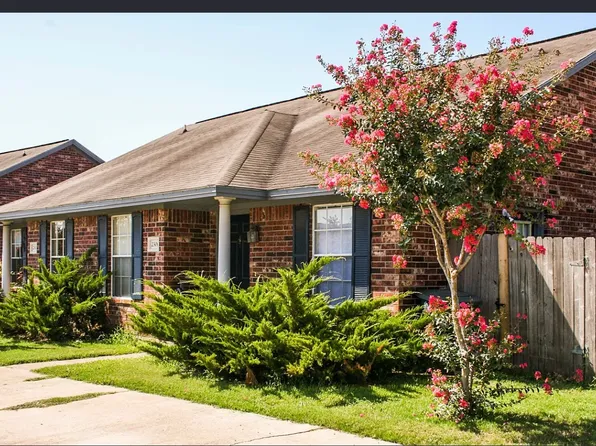 2324 Pintail Ln #A, College Station, TX 77845