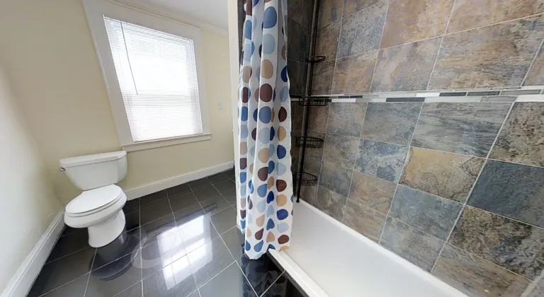 2401 E Genesee St #22 — Photo 8