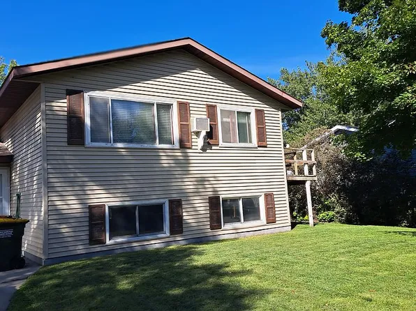 404 26th Ave SW, Willmar, MN 56201