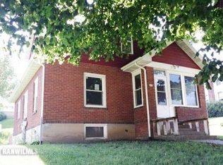 303 N Washington St, Hanover, IL 61041