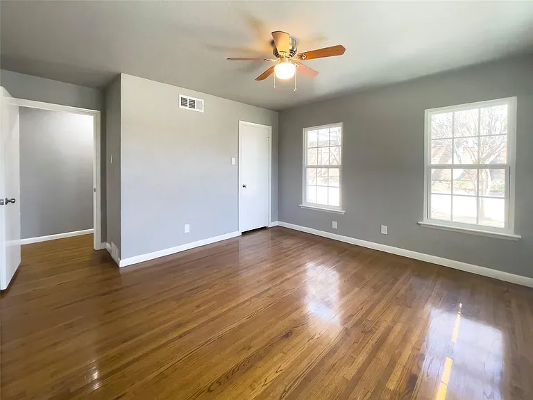 7543 Colgate Ave — Photo 17