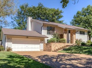 1205 Wood Station Pl, Ballwin, MO