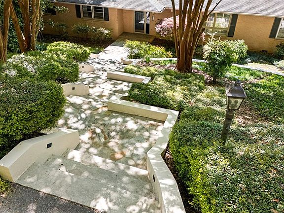 4th image of 103 Satula Ln