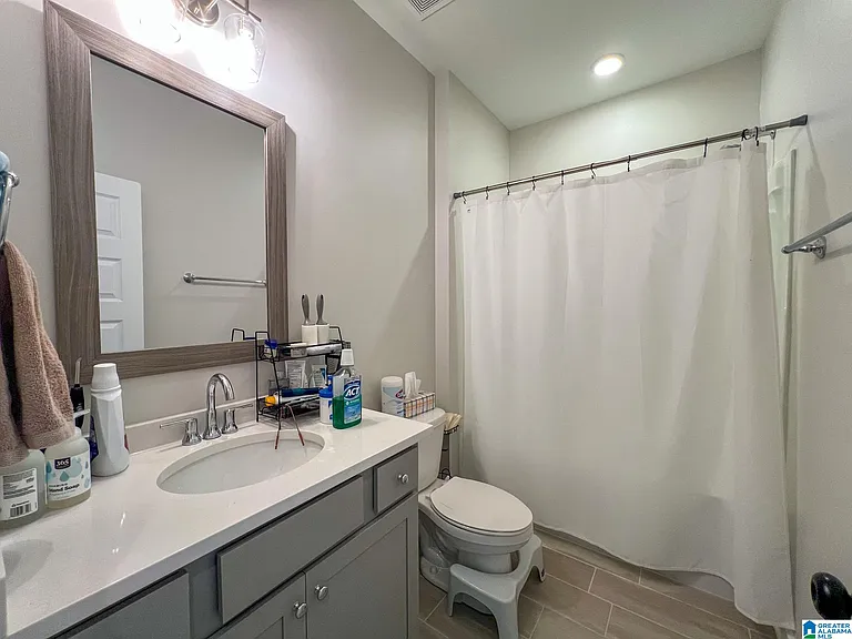 4740 Arden Way — Photo 21