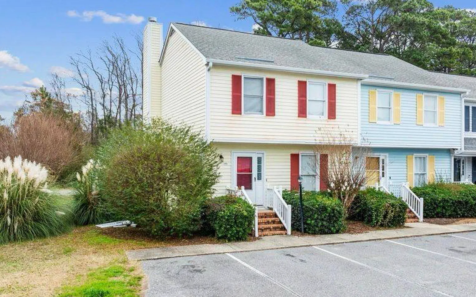 3 bed, 2.5 bath, 1496 sqft, $1,650 — Photo 1