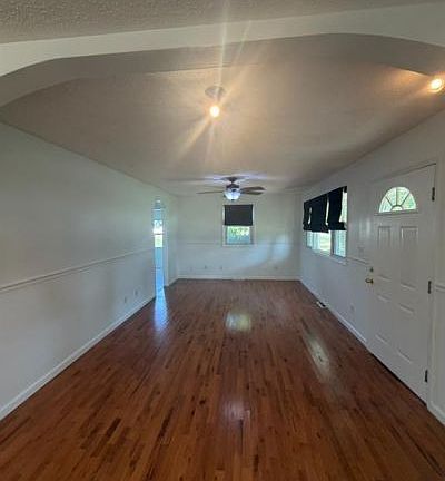 3rd image of 108 Forestdale Ave