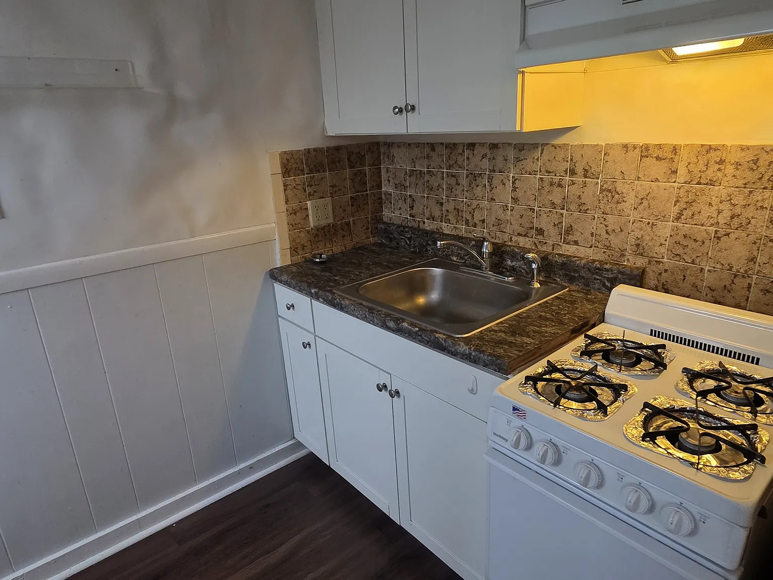 1 bed, $1,800 — Photo 1