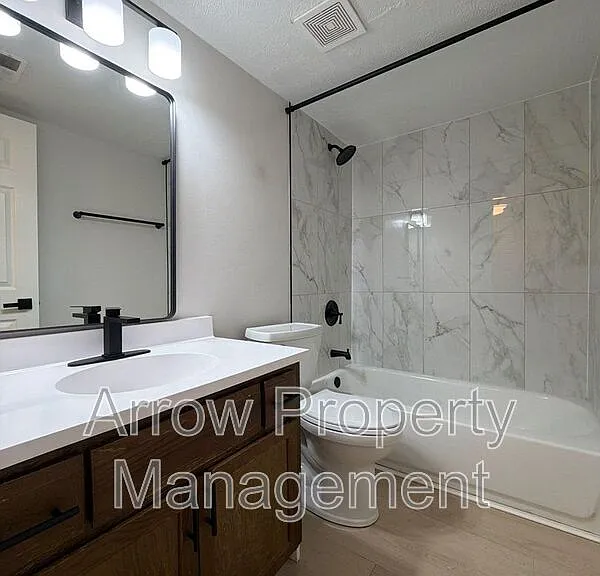 3619 N 60th St #22 — Photo 3