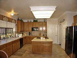 3rd image of 601 Fernwood Dr