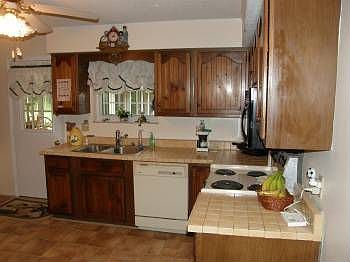 3rd image of 1806 Indian Woods Ln