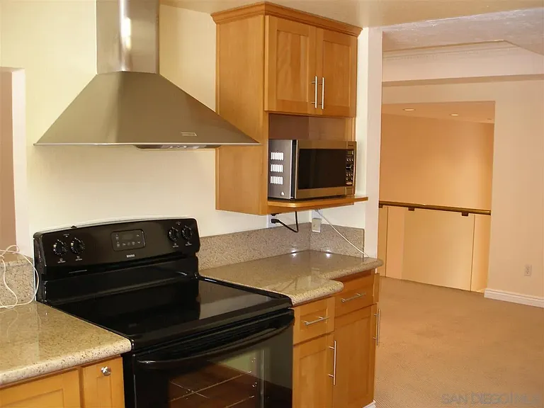 4082 Mahaila Ave #C — Photo 4
