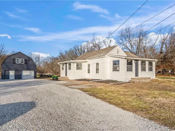 5334 Hardesty Ave, Kansas City, MO 64130
