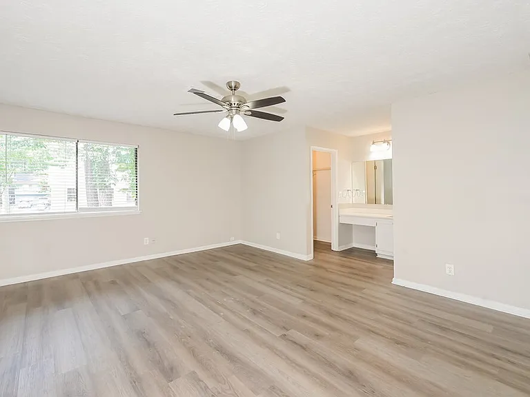 5177 Aberdeen Ct NW — Photo 9