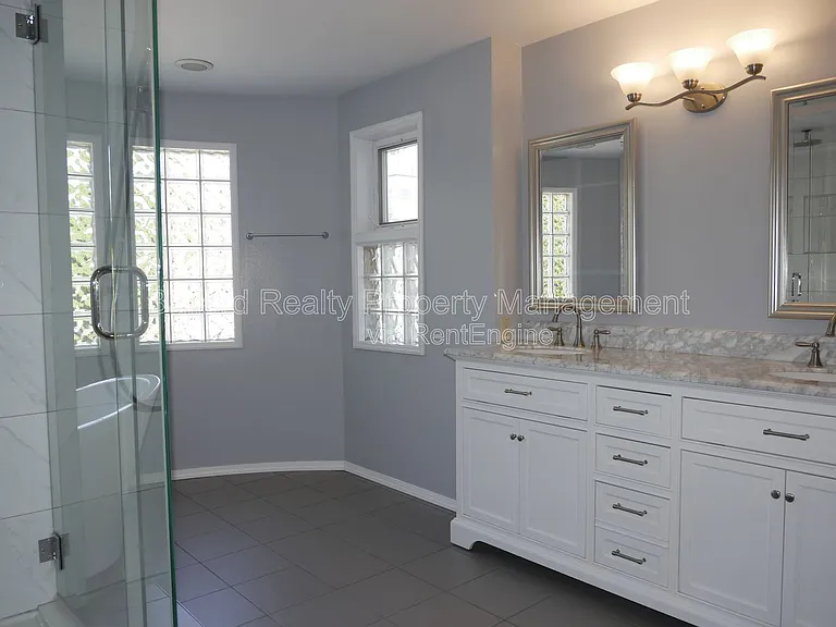 1737 NW 64th St — Photo 22