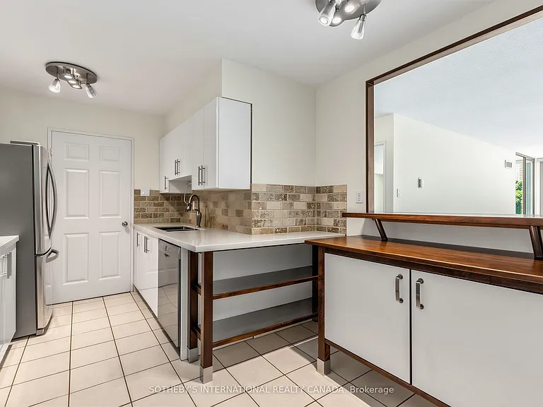 45 Carlton St #403 — Photo 11