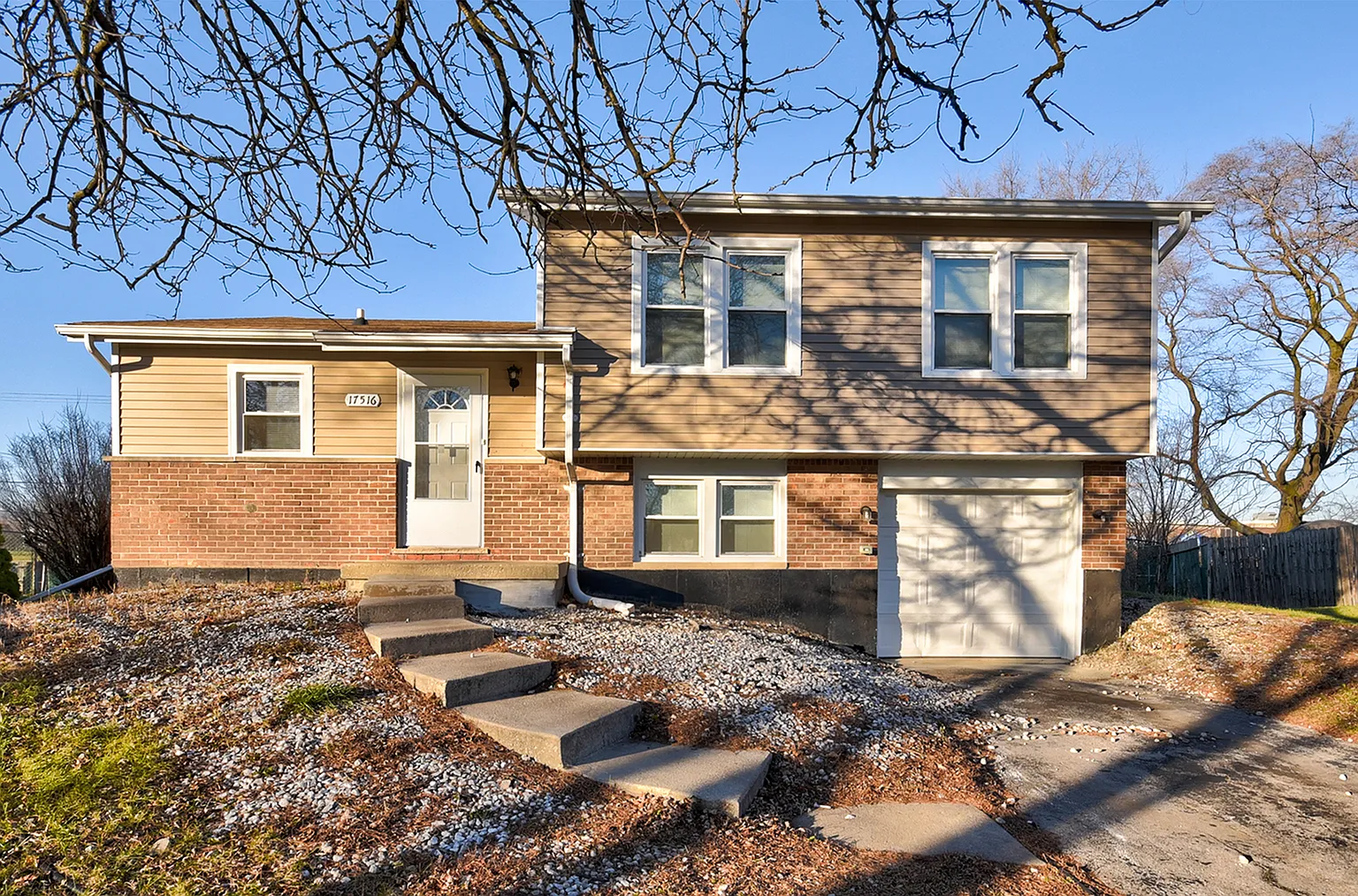 17516 Winston Ct photo 1