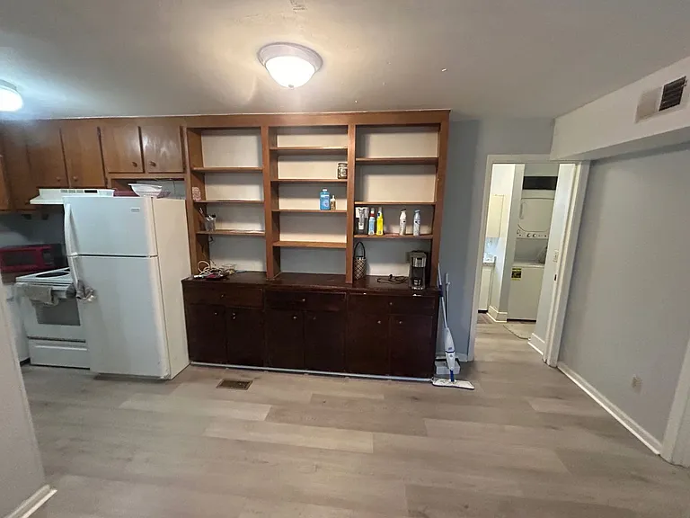 1227 Barnwell Steet Barnwell St #3 — Photo 4
