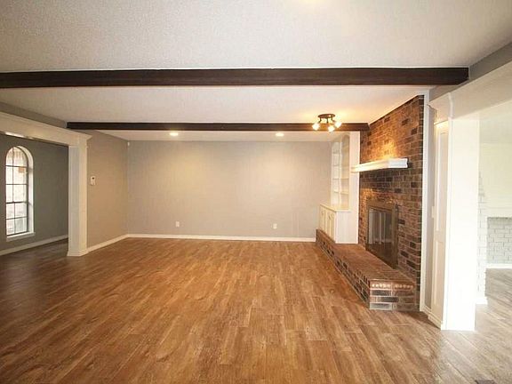5th image of 2913 N Redmond Ct