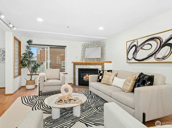 726 N 94th Street #B, Seattle, WA 98103