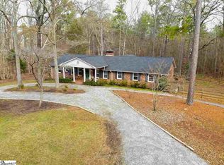 254 Lakewood Dr, Laurens, SC 29360