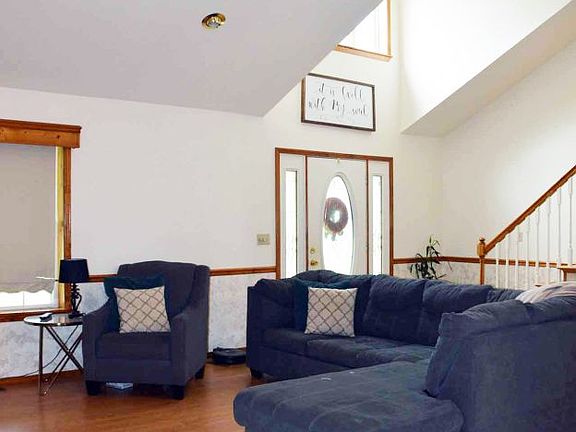 5th image of 311 Taylor St