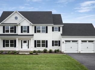 171 Burrage St, Lunenburg, MA 01462