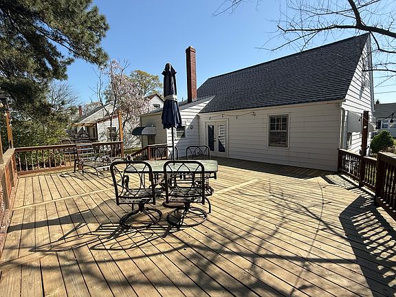 2nd image of 112 Idlewood Ave