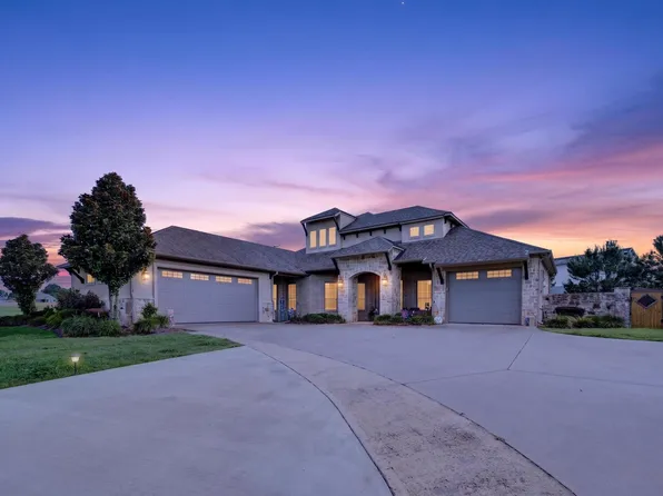 5511 McCann Rd, Longview, TX 75605