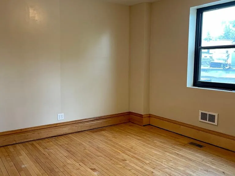 955 Payne Ave #2 — Photo 2