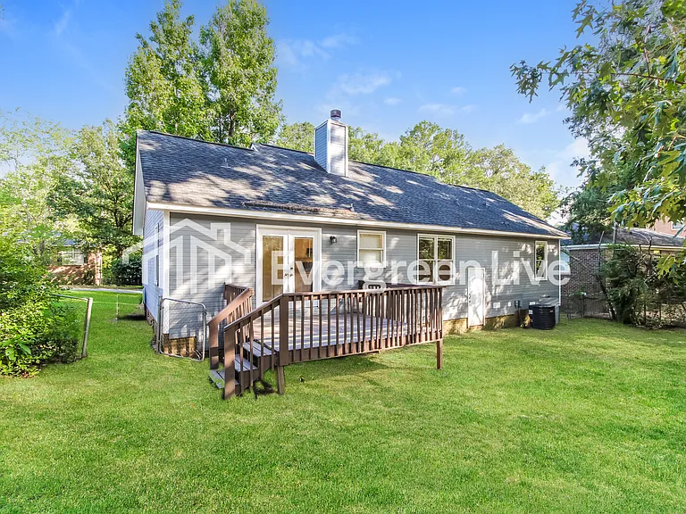 313 Netherland Dr — Photo 15