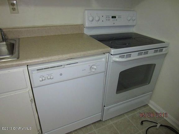 3rd image of 814 Cascade Ct #414