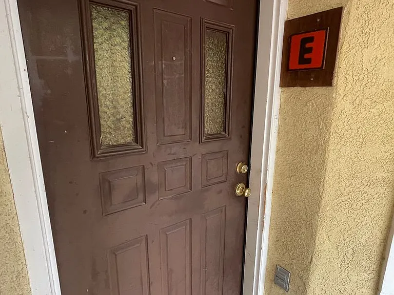 2949 Los Amigos Ct — Photo 3
