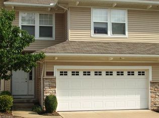 241 Crescent Ridge Dr, Seven Hills, OH 44131