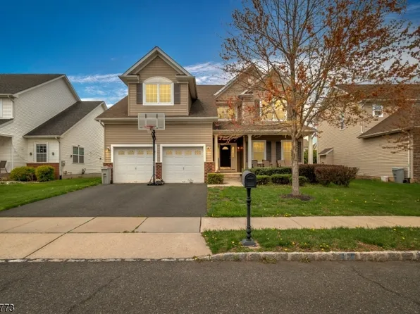 13 Boudinot Ln, Franklin Twp., NJ 08873