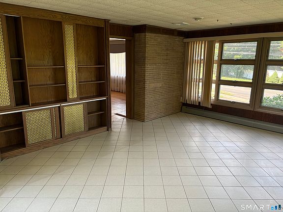 4th image of 18 Four Rod Road