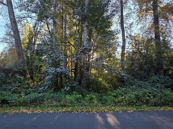 15323 207th Place SE, Renton, WA 98059